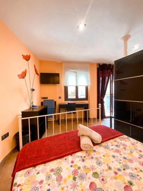 Apartamentos Turisticos Граус Екстериор снимка