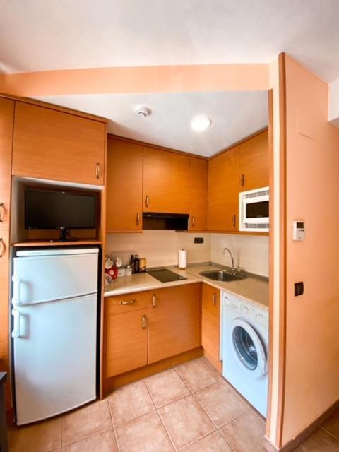 Apartamentos Turisticos Граус Екстериор снимка