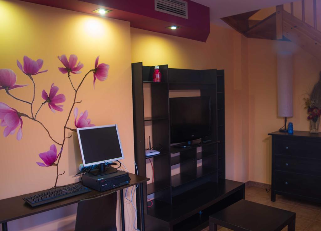 Apartamentos Turisticos Граус Екстериор снимка
